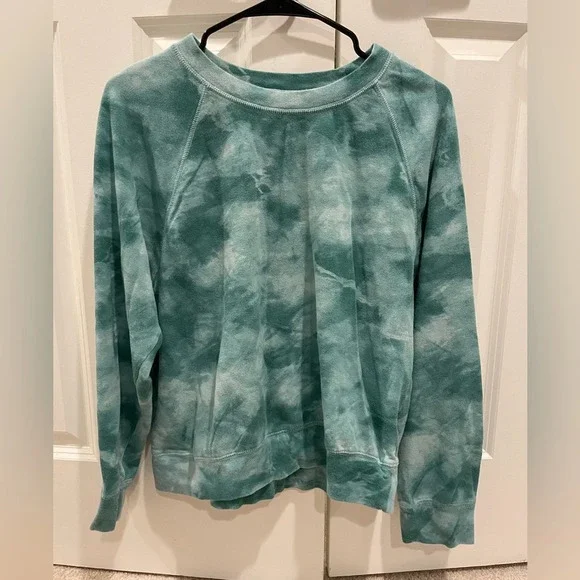 Old Navy Sweatshirt and Short Set - Picture 1 of 5